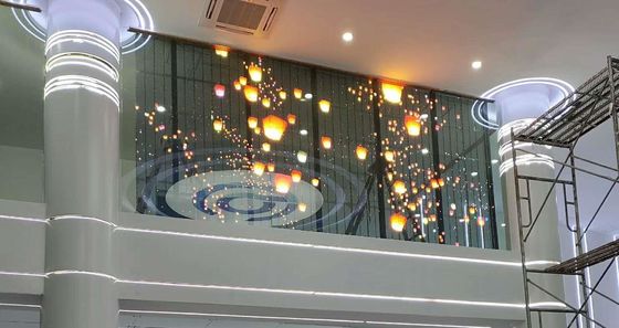 P3.9 Flexibler transparenter LED-Bildschirm mit hoher Helligkeit für die Außeninstallation