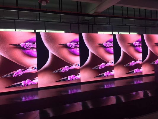 IP31 Netzwerksteuerung Innenraum Fest LED-Bildschirm P2.6 LED-Bildschirm für Mallwerbung