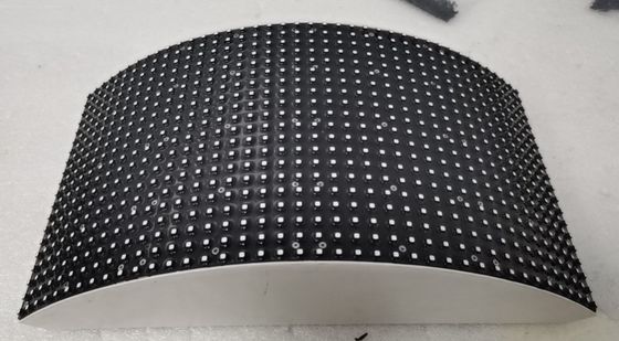 Gebogenes, flexibles, rundes, festes LED-Display für den Außenbereich P 4/P5.7 Methode