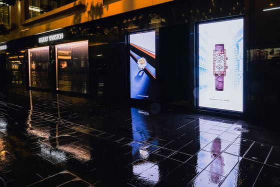 GA-Serie P4 Poster Led Display W1366*H1920mm Modulgröße 320*160mm IP65 Außeninstallation 8000 Nits