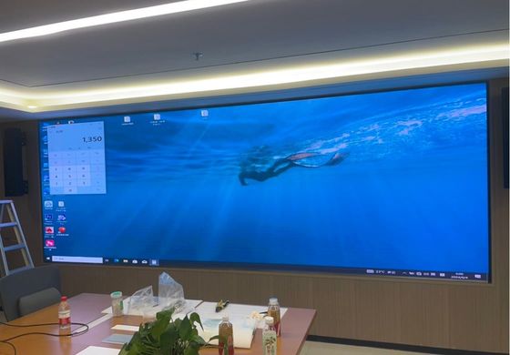 P0.9 P1.25 P1.875 mm Innenbereich Schmaler Pixelstand LED-Display für Schulklassenzimmer