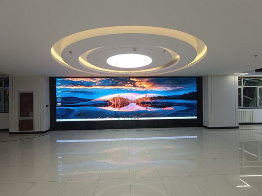 Hochauflösende LED-Digitalsignage-Anzeige mit Druckguss aus Aluminium für die Kirche im Klassenzimmer
