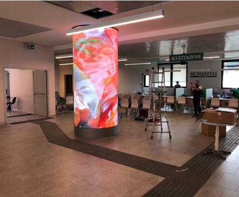 Personalisierte Vollfarbe zylindrische LED-Anzeige P1.8mm für Innenplatten Größe 240*120mm