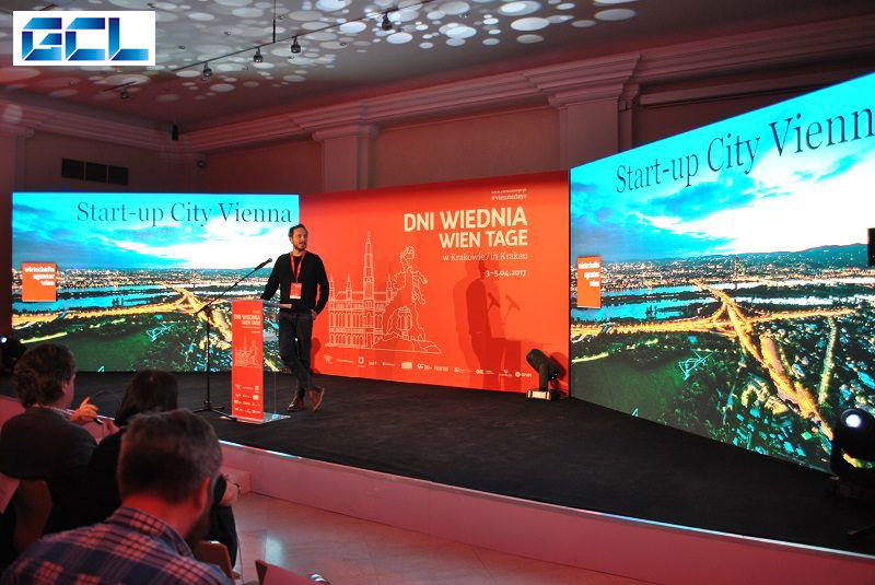 450W Leistung P3.07 Pixel Pitch Fixed LED-Display für Werbe-Marketing