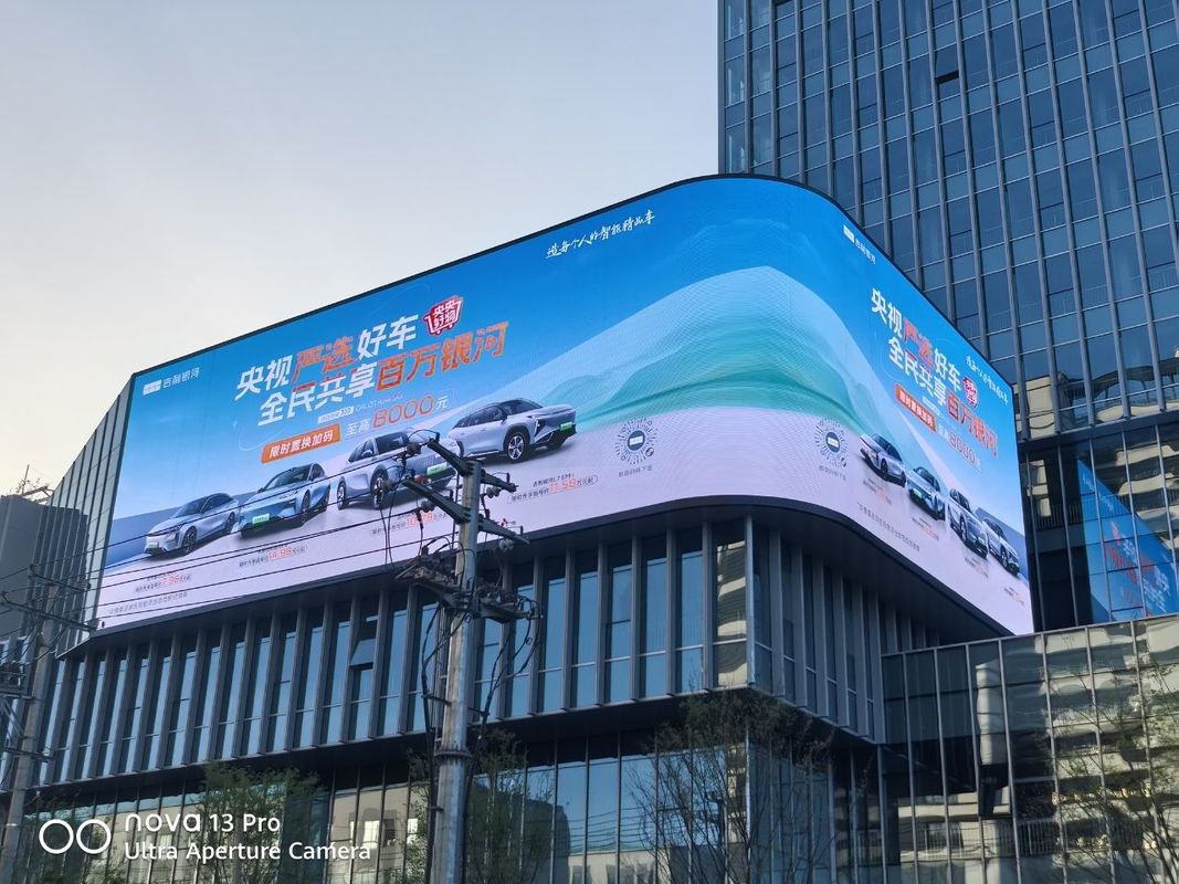Hochwertige Outdoor-LED-Bildschirme mit Nationstar-LED- und Nova-Steuerkarten